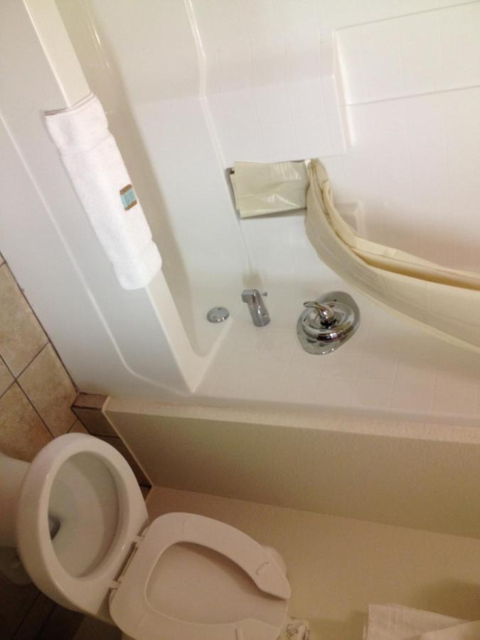 Howard Johnson By Wyndham Lubbock Tx מראה חיצוני תמונה