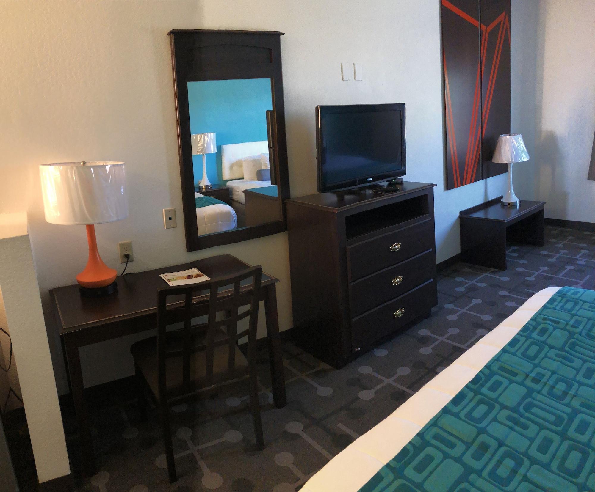 Howard Johnson By Wyndham Lubbock Tx מראה חיצוני תמונה