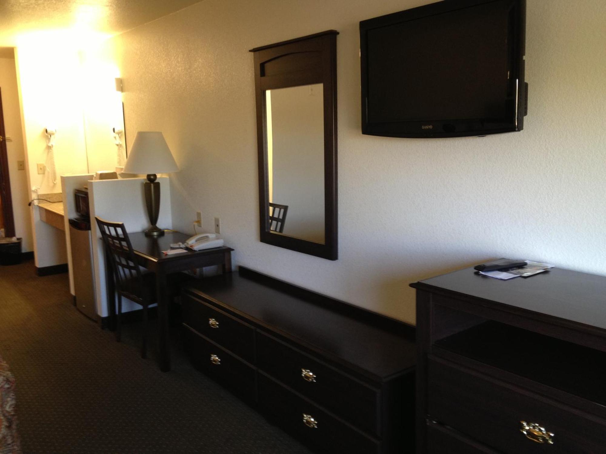 Howard Johnson By Wyndham Lubbock Tx מראה חיצוני תמונה