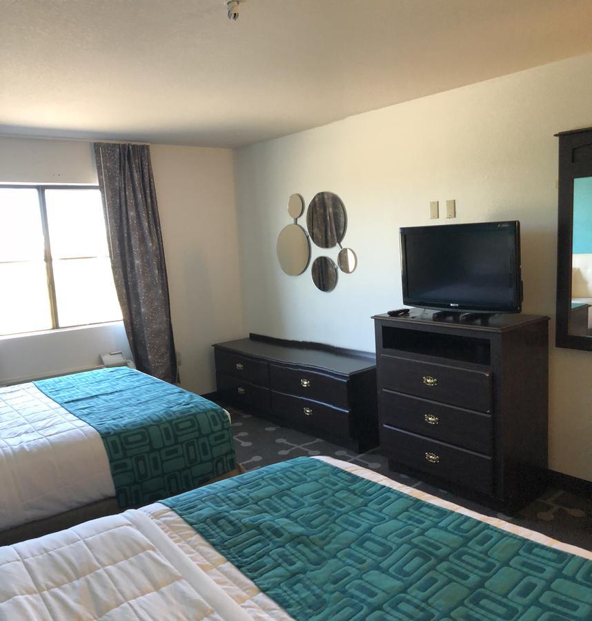 Howard Johnson By Wyndham Lubbock Tx מראה חיצוני תמונה
